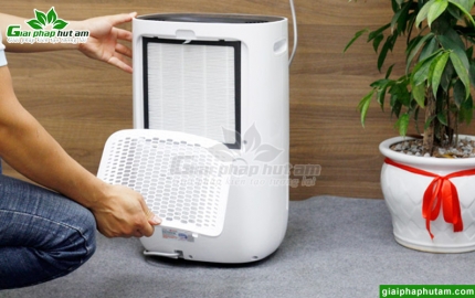Hướng dẫn cách vệ sinh máy hút ẩm hiệu quả