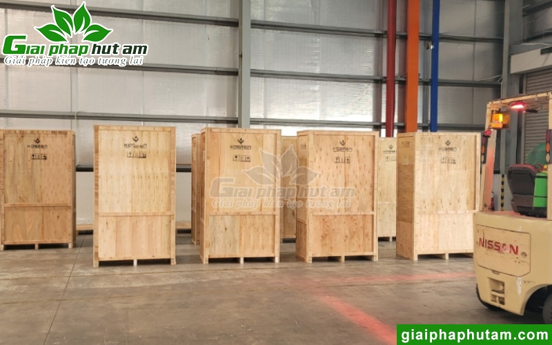 Hình ảnh lắp Máy hút ẩm bảo quản sản phẩm may mặc tại Maple Bắc Ninh 1