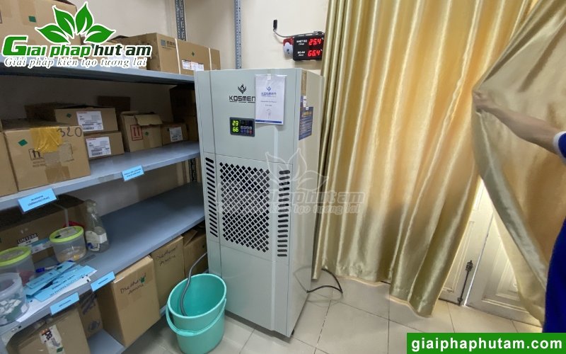 lợi ích khi lắp máy hút ẩm bảo quản chỉ phẫu thuật 