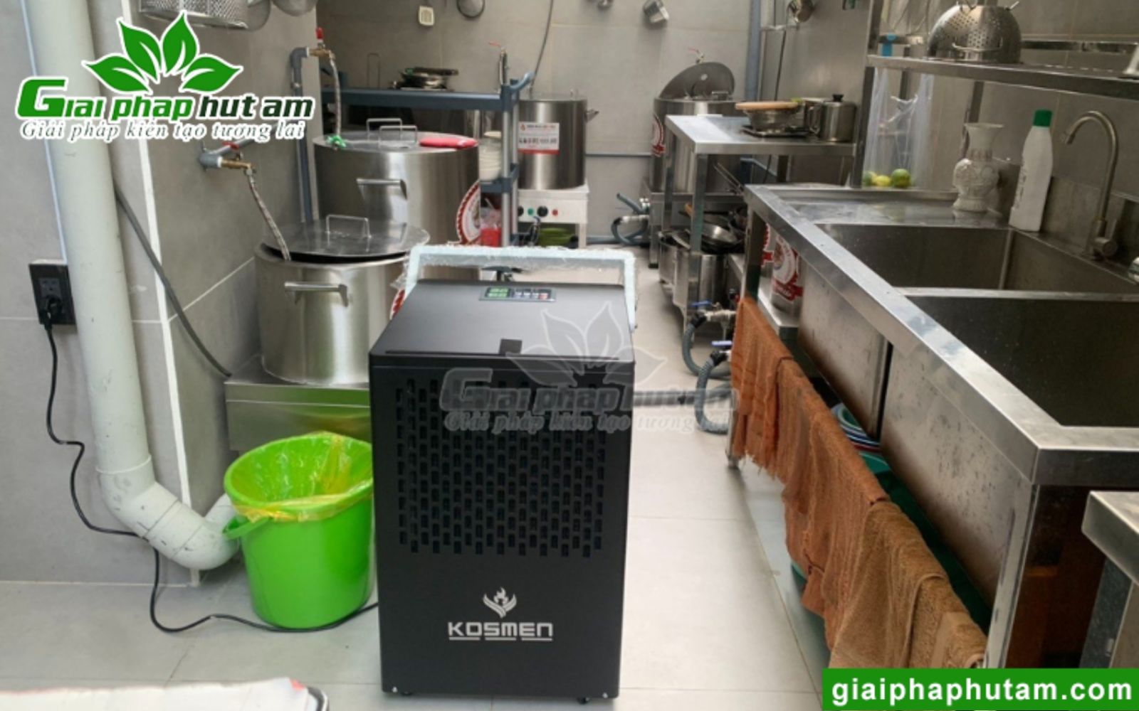 lắp máy hút ẩm nhà bếp tại nhà hàng linh kitchen tphcm 1