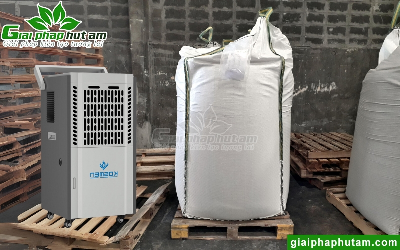 Hoàng quân địa chỉ mua Máy hút ẩm bảo quản phân bón
